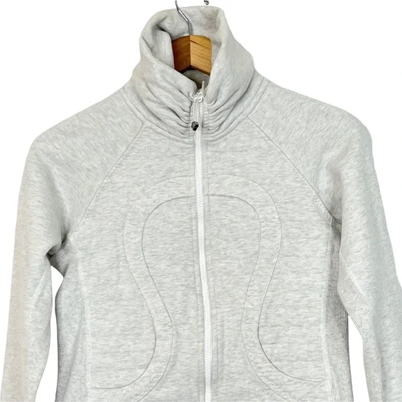 ❗️SOLD❗️Lululemon Calm & Cozy Zip Up Jacket Heathered Core Ultra Light - Picture 4 of 15